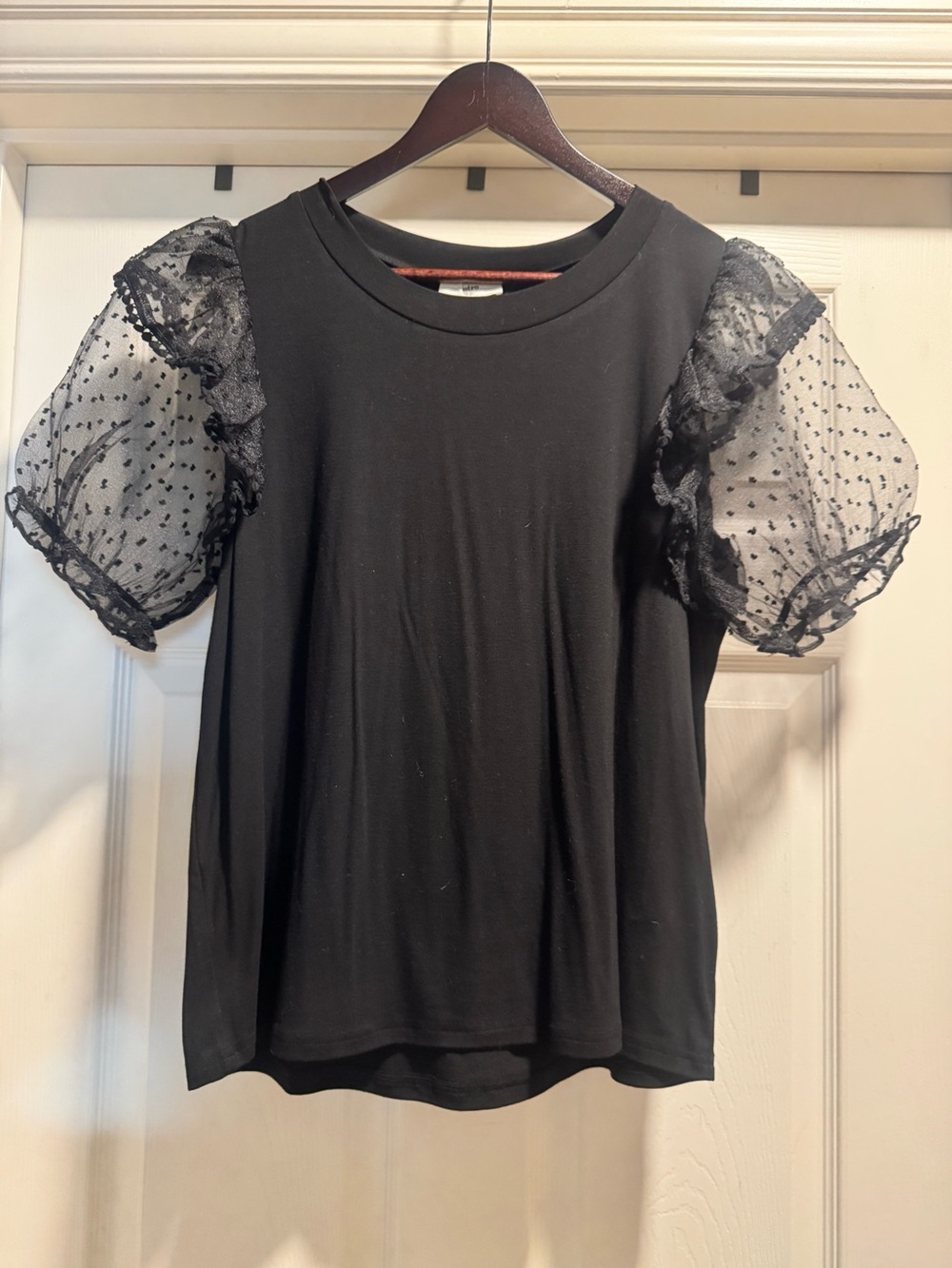Entro Black Puff Sleeve Mesh Ruffle Dot Top Size Medium